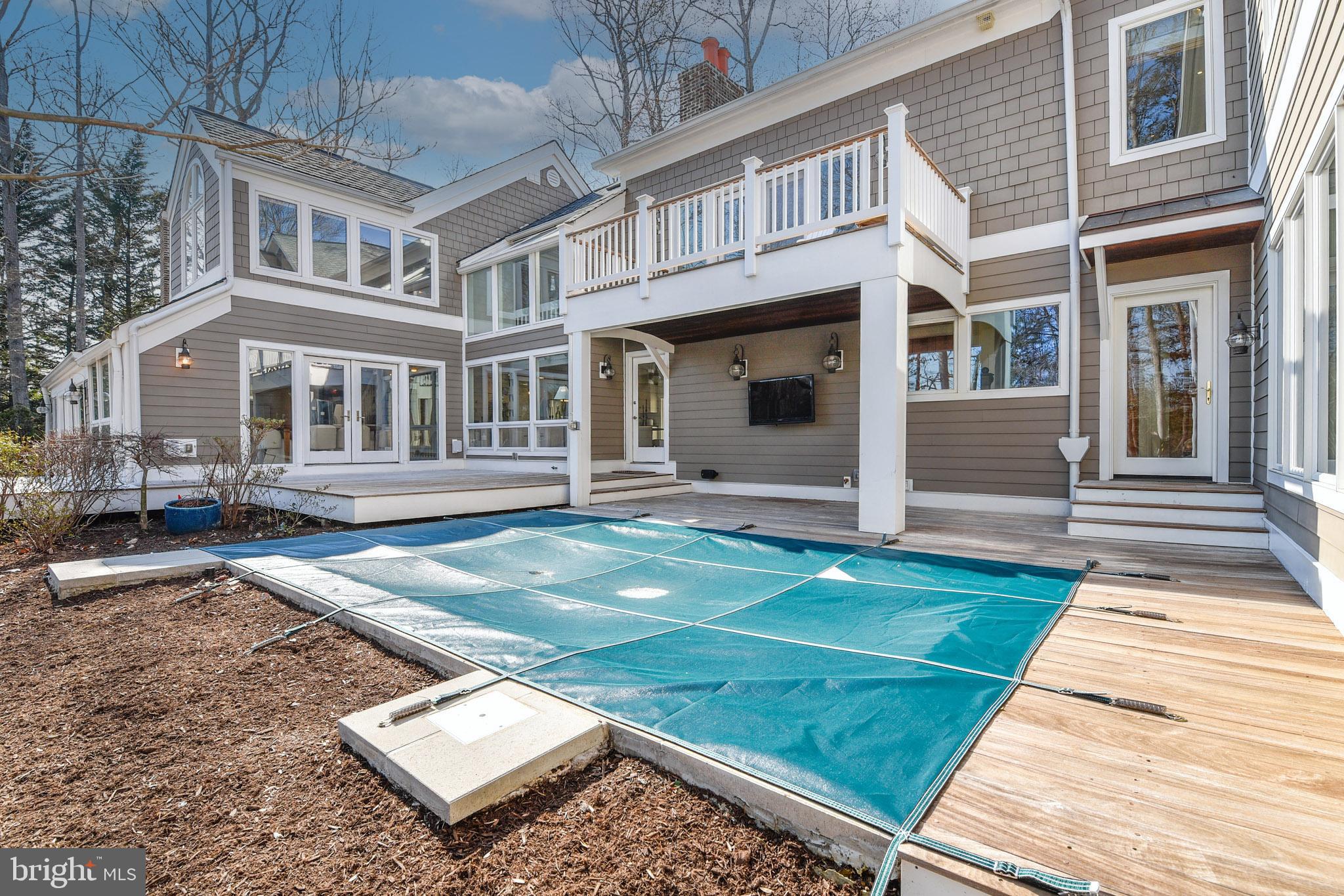 48 Poplar Point Road Edgewater, MD 21037 - Photo 4 of 55 Waterfront heated pool