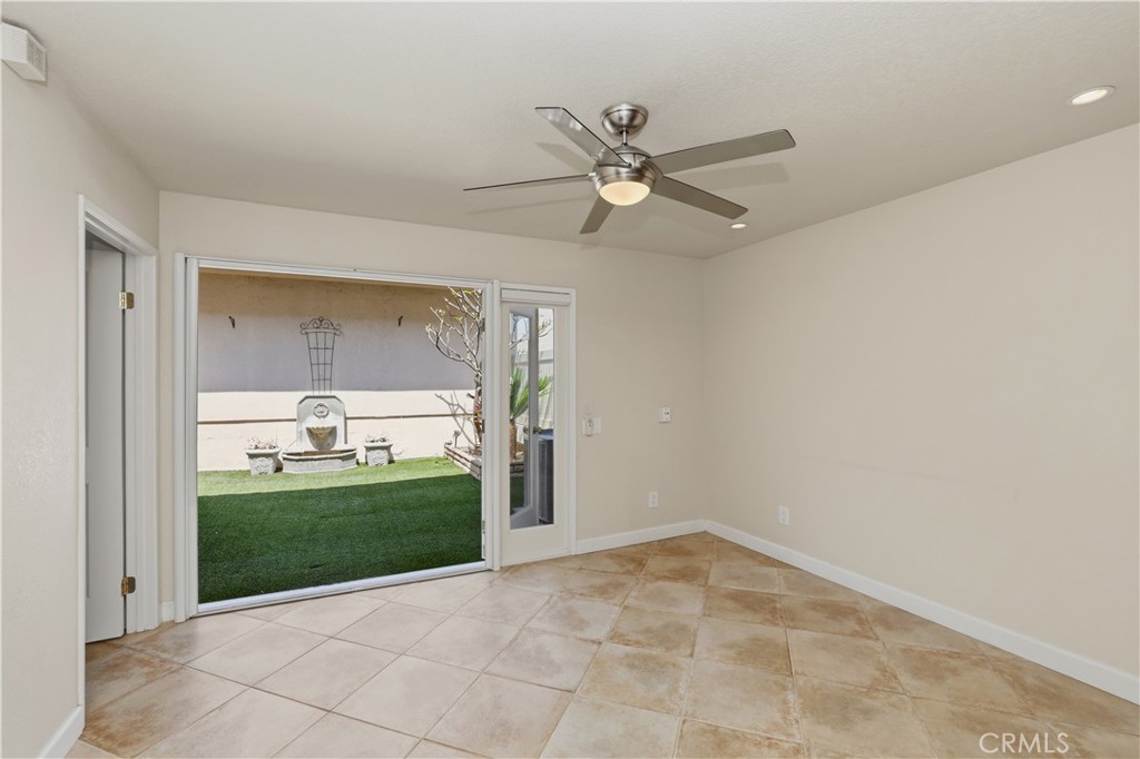 2250 El Capitan Drive Riverside, CA 92506 - Photo 18 of 42