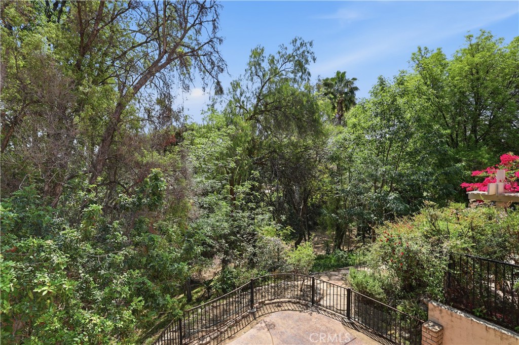 2250 El Capitan Drive Riverside, CA 92506 - Photo 23 of 42