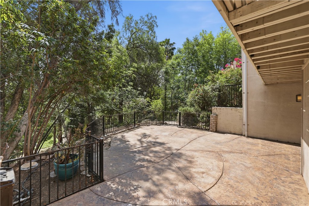 2250 El Capitan Drive Riverside, CA 92506 - Photo 32 of 42