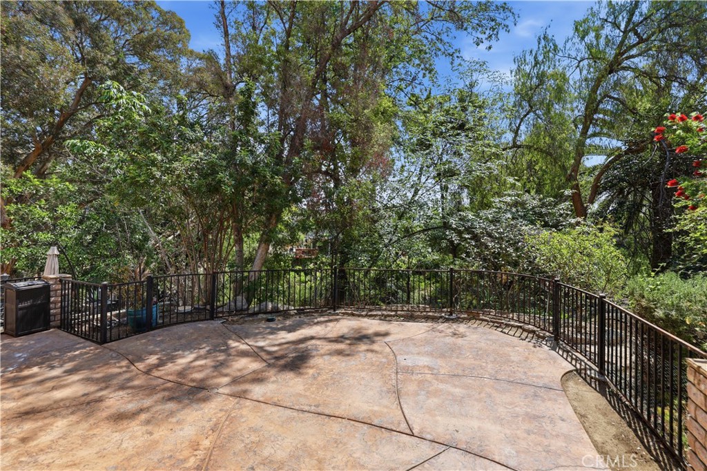 2250 El Capitan Drive Riverside, CA 92506 - Photo 34 of 42