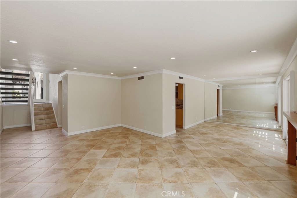 2250 El Capitan Drive Riverside, CA 92506 - Photo 8 of 42