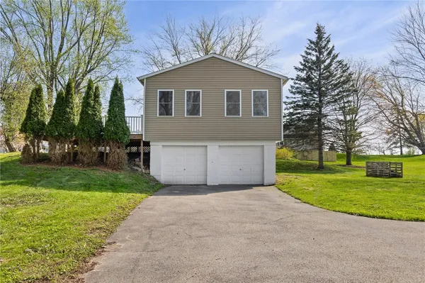 $379,900 | 15 Aprille Lane, Rush, NY 14543