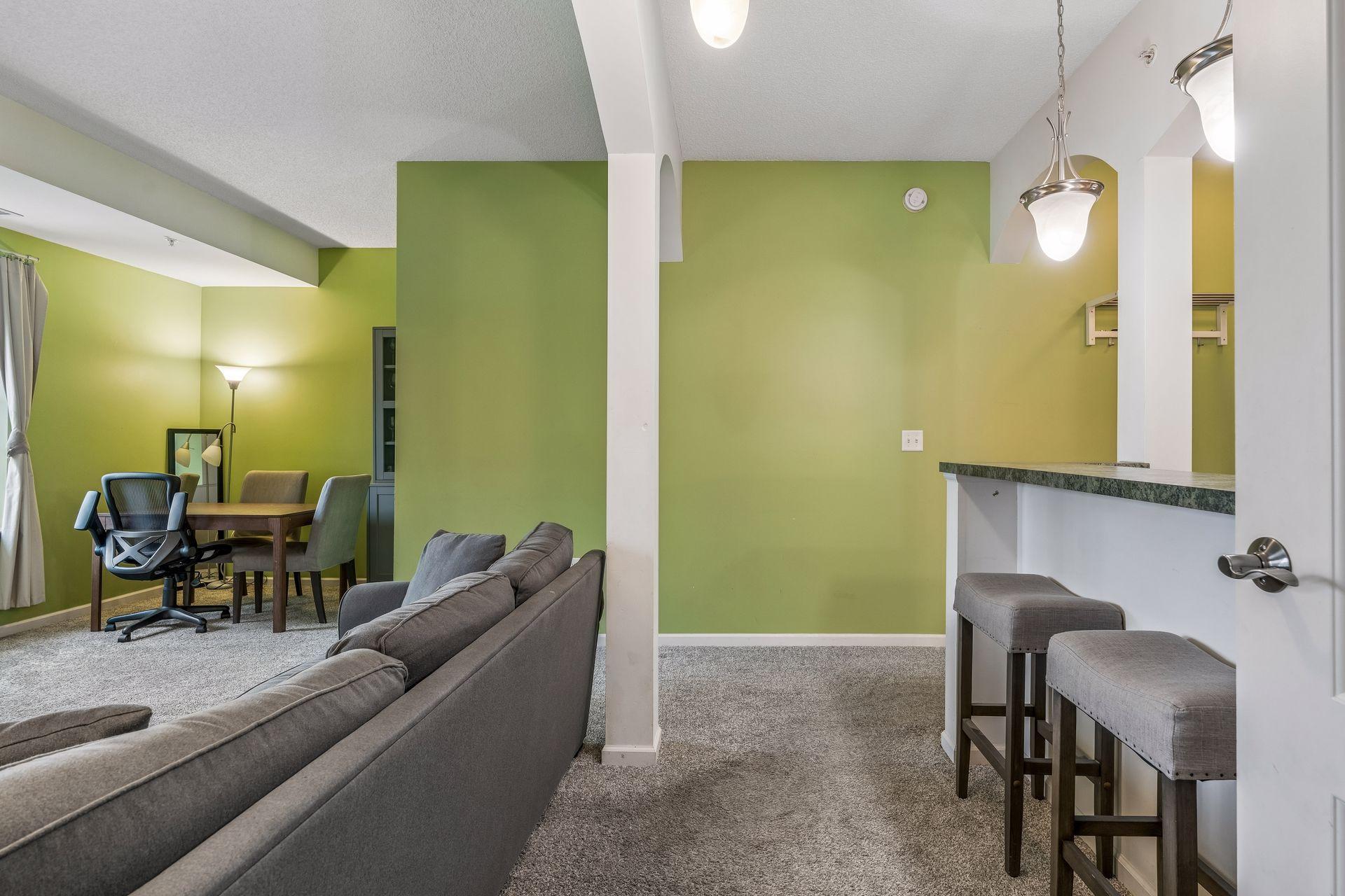 2040 Como Avenue, Unit 202 St. Paul, MN 55108 - Photo 13 of 34