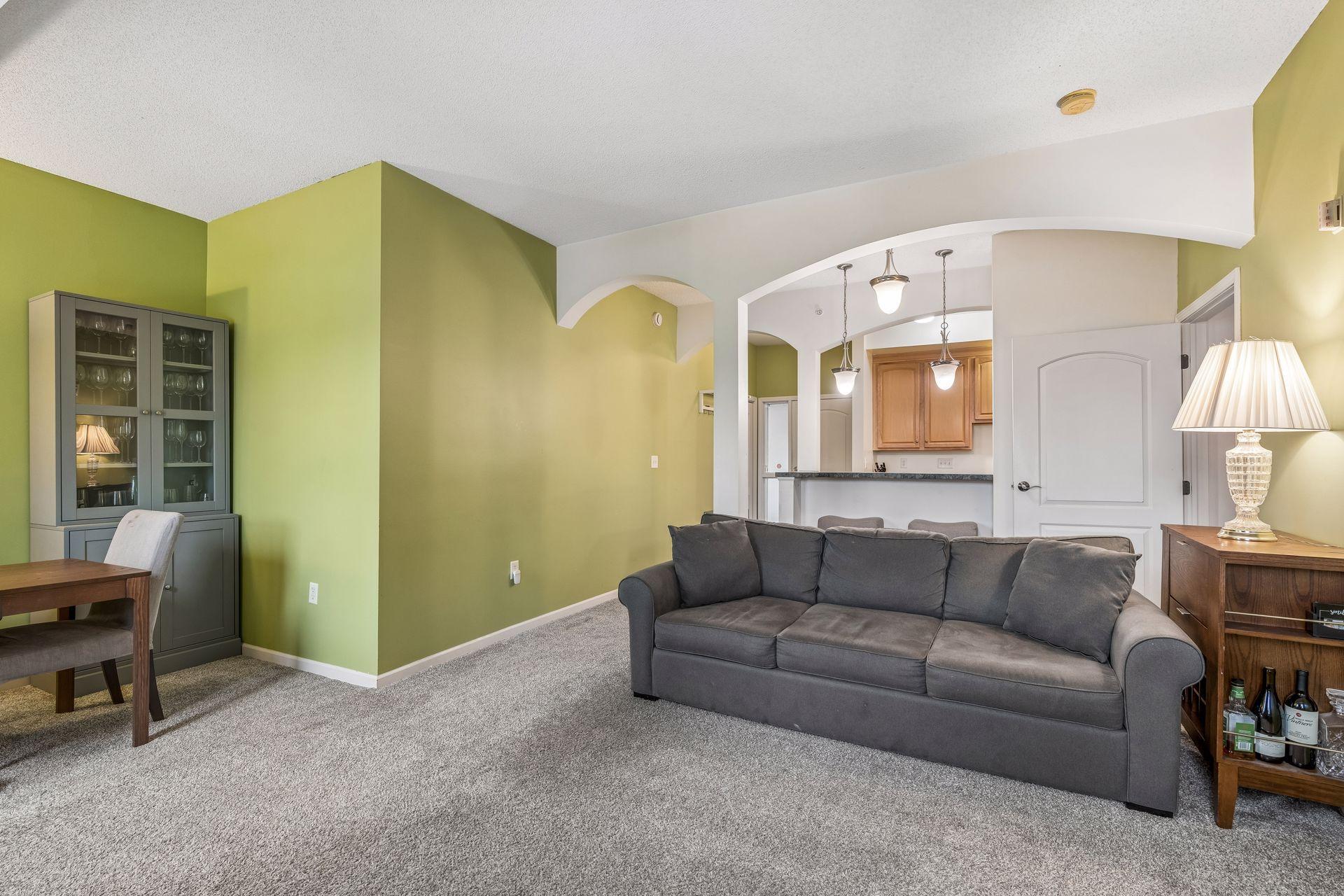 2040 Como Avenue, Unit 202 St. Paul, MN 55108 - Photo 8 of 34