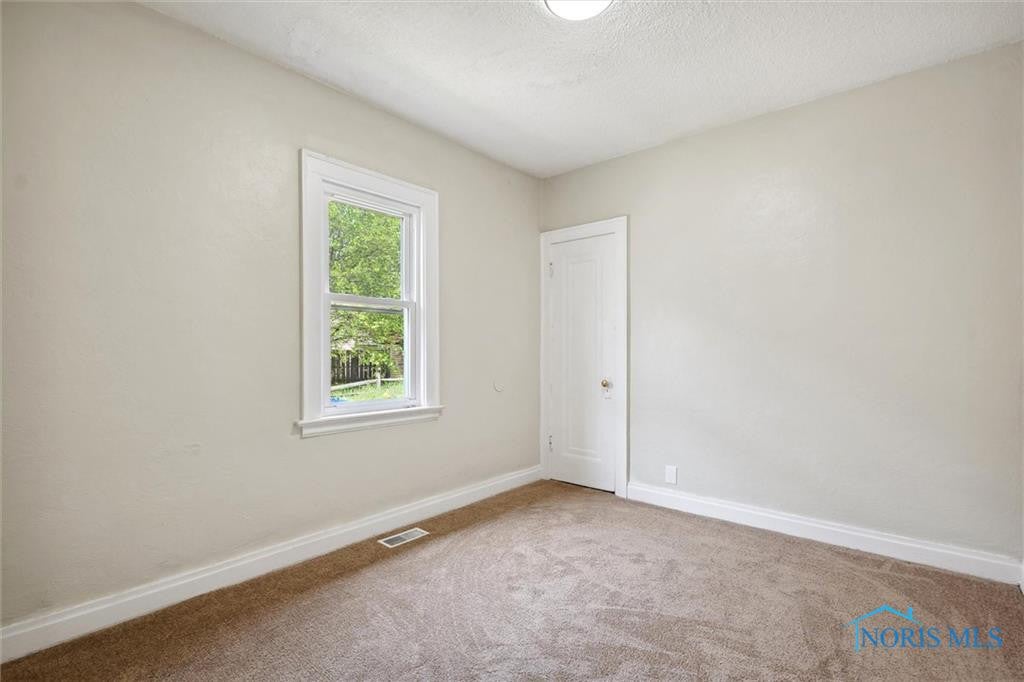 1746 Mansfield Road Toledo, OH 43613 - Photo 23 of 28 Gallery Image 23