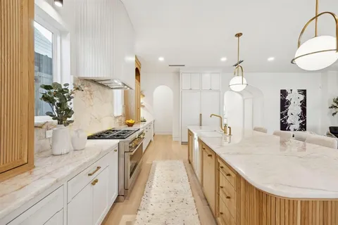 $1,995,000 | 2015 Euclid Avenue, Dallas, TX 75206