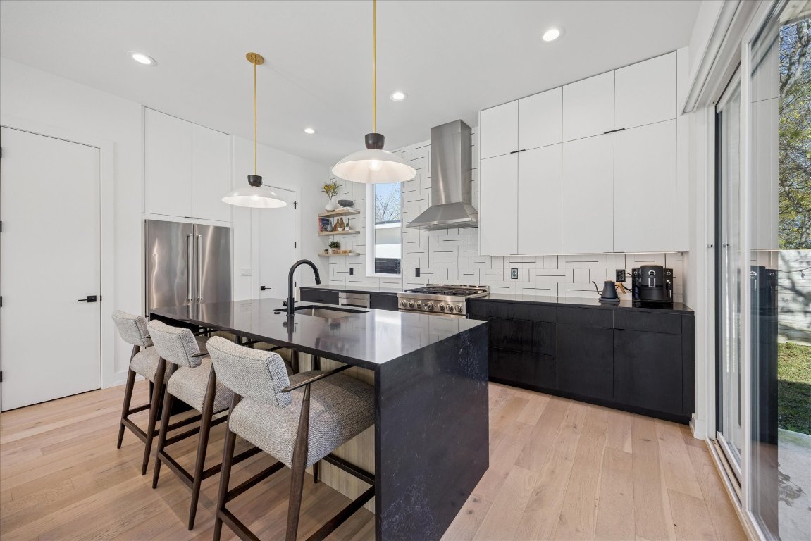 1508 Redd Street, Unit 1 Austin, TX 78704 - Photo 2 of 27 Large kitchen with island