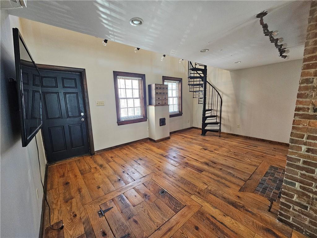 607 Middle Street Pittsburgh, PA 15212 - Photo 4 of 47 Photo taken from the other end of the living room facing the front door.