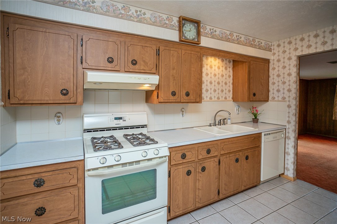 1663 David Avenue Parma, OH 44134 - Photo 14 of 35 Gallery Image 14