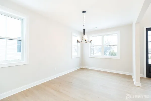 $1,100,000 | 7 Altamont Road, Edison, NJ 08817