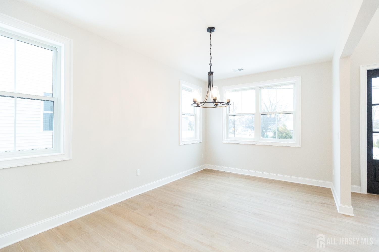 7 Altamont Road Edison, NJ 08817 - Photo 11 of 61