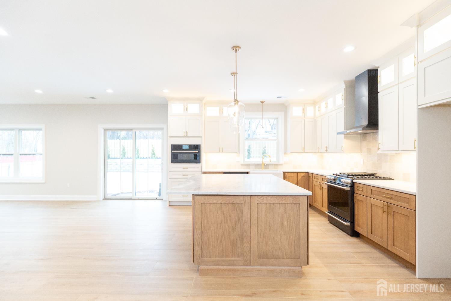 7 Altamont Road Edison, NJ 08817 - Photo 12 of 61