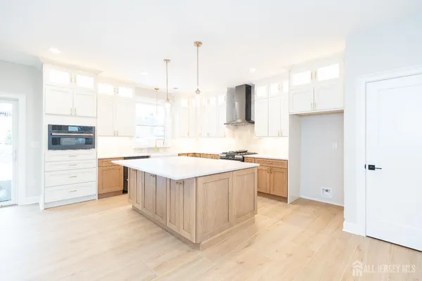 $1,100,000 | 7 Altamont Road, Edison, NJ 08817