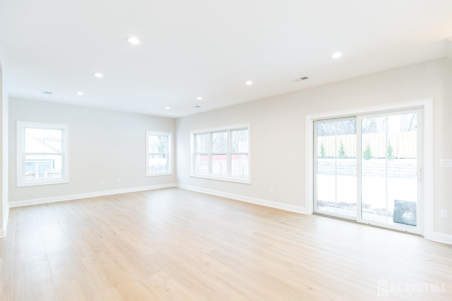 7 Altamont Road Edison, NJ 08817 - Photo 21 of 61