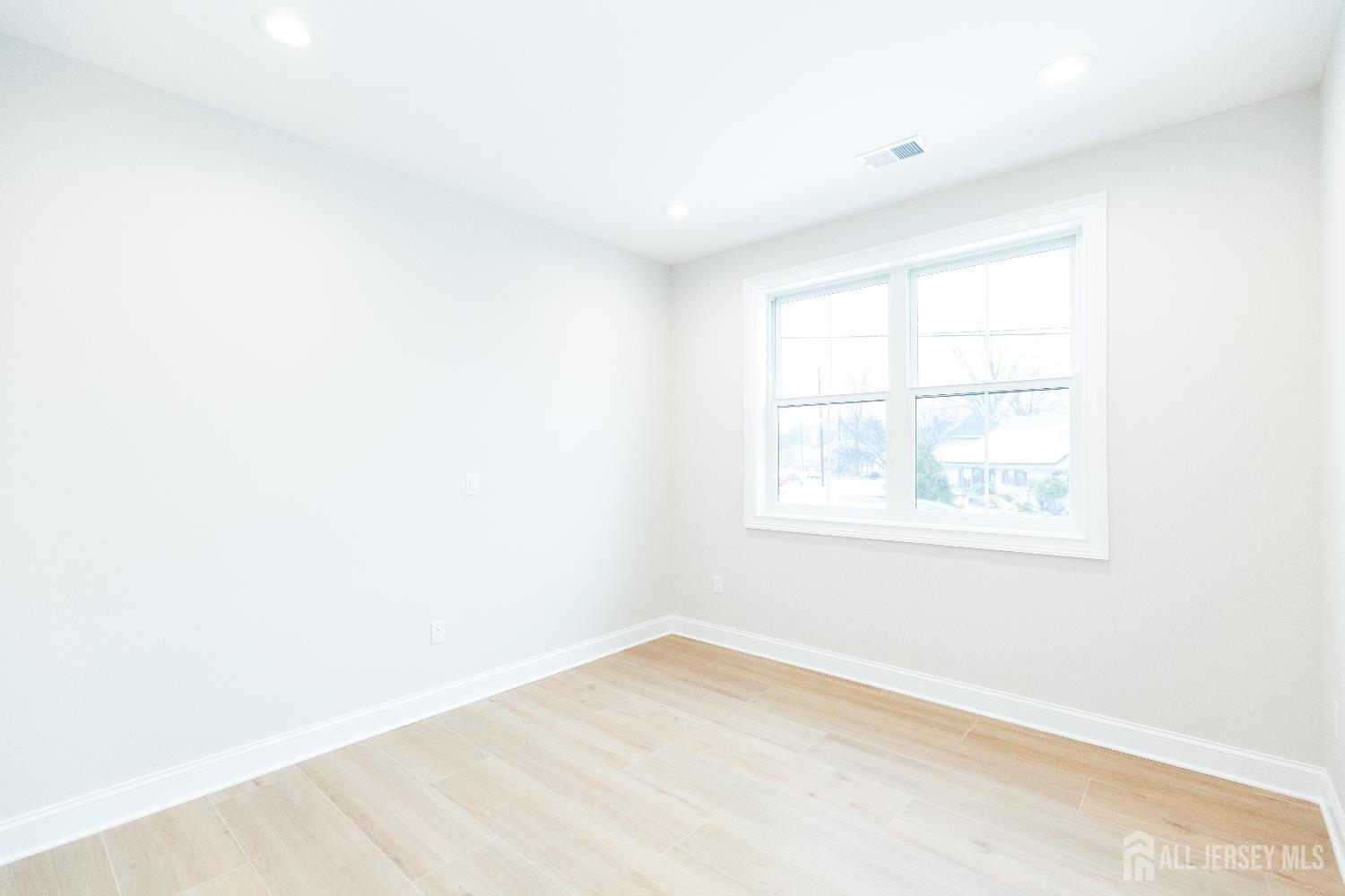 7 Altamont Road Edison, NJ 08817 - Photo 23 of 61