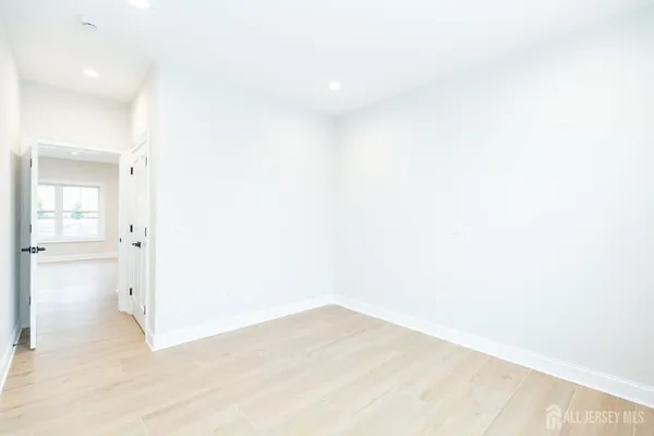 $1,100,000 | 7 Altamont Road, Edison, NJ 08817