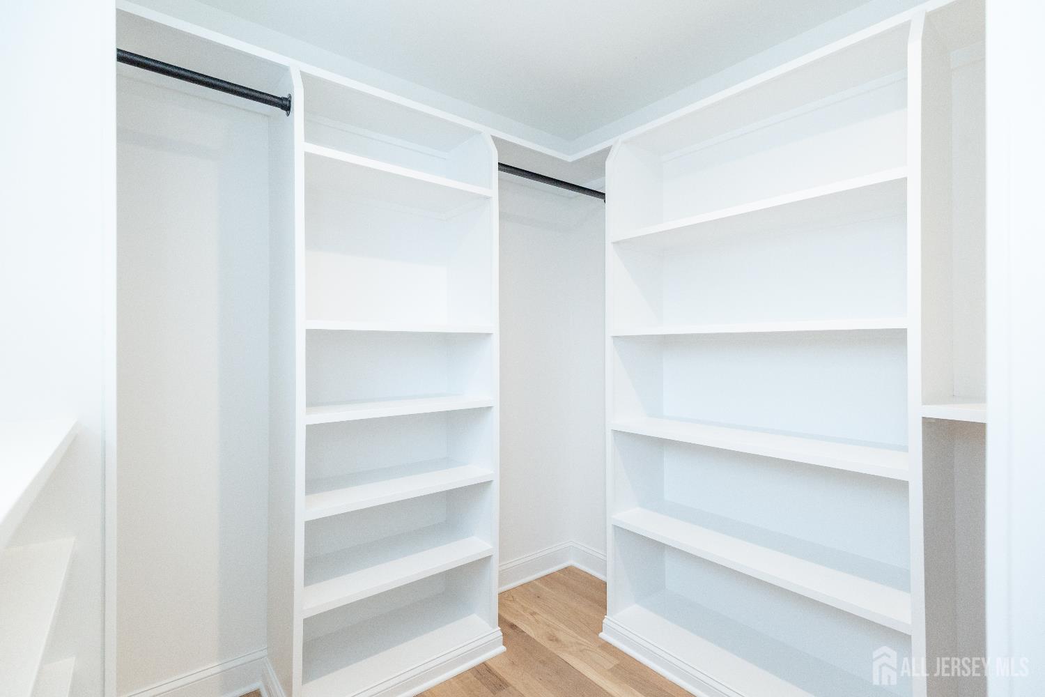 7 Altamont Road Edison, NJ 08817 - Photo 35 of 61