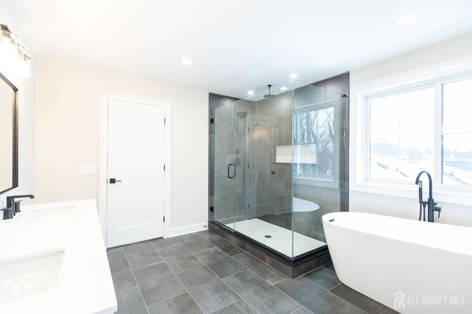 7 Altamont Road Edison, NJ 08817 - Photo 37 of 61