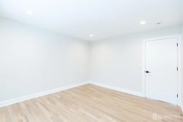 $1,100,000 | 7 Altamont Road, Edison, NJ 08817