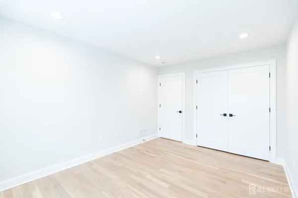 $1,100,000 | 7 Altamont Road, Edison, NJ 08817