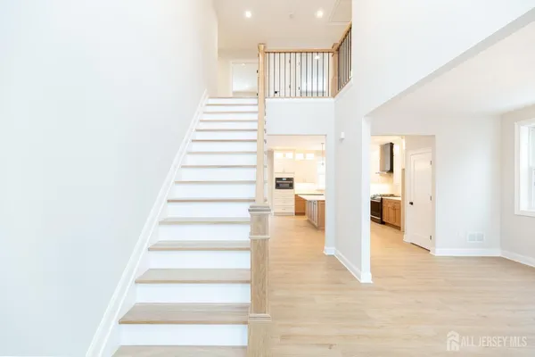 $1,100,000 | 7 Altamont Road, Edison, NJ 08817