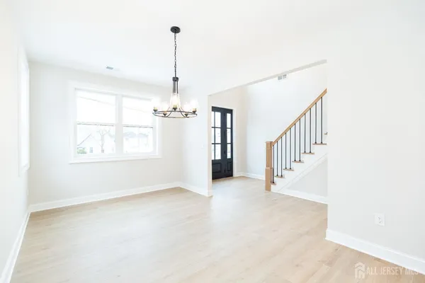 $1,100,000 | 7 Altamont Road, Edison, NJ 08817