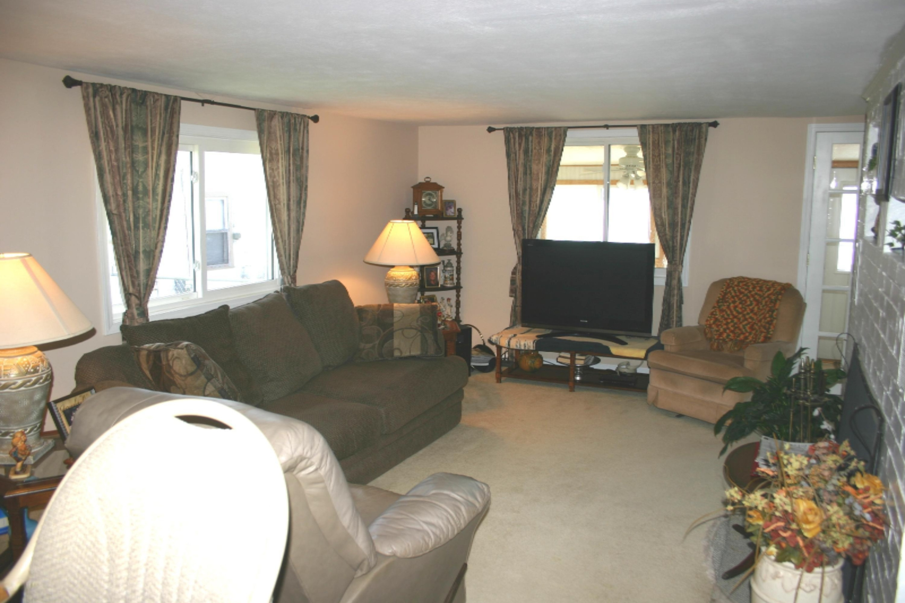 45557 Northwest Court Decatur, MI 49045 - Photo 16 of 27 IMG_0666