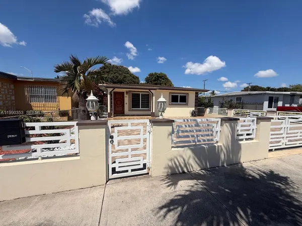 $3,700 | 281 West 17th Street, Unit 281, Hialeah, FL 33010