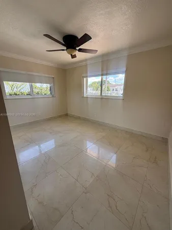 $3,700 | 281 West 17th Street, Unit 281, Hialeah, FL 33010