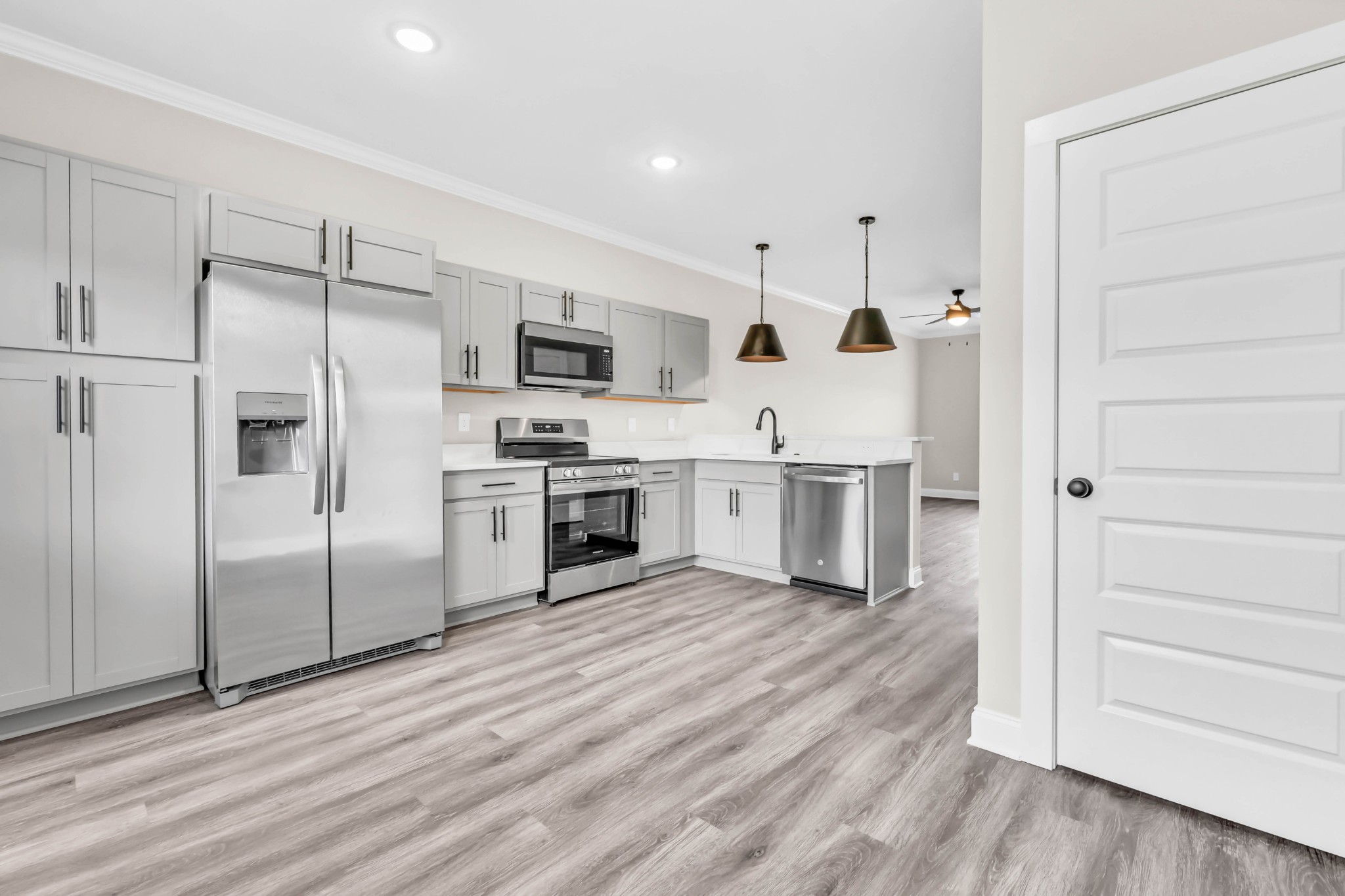 446 Needmore Road, Unit 801 Clarksville, TN 37040 - Photo 8 of 19 Gallery Image 8