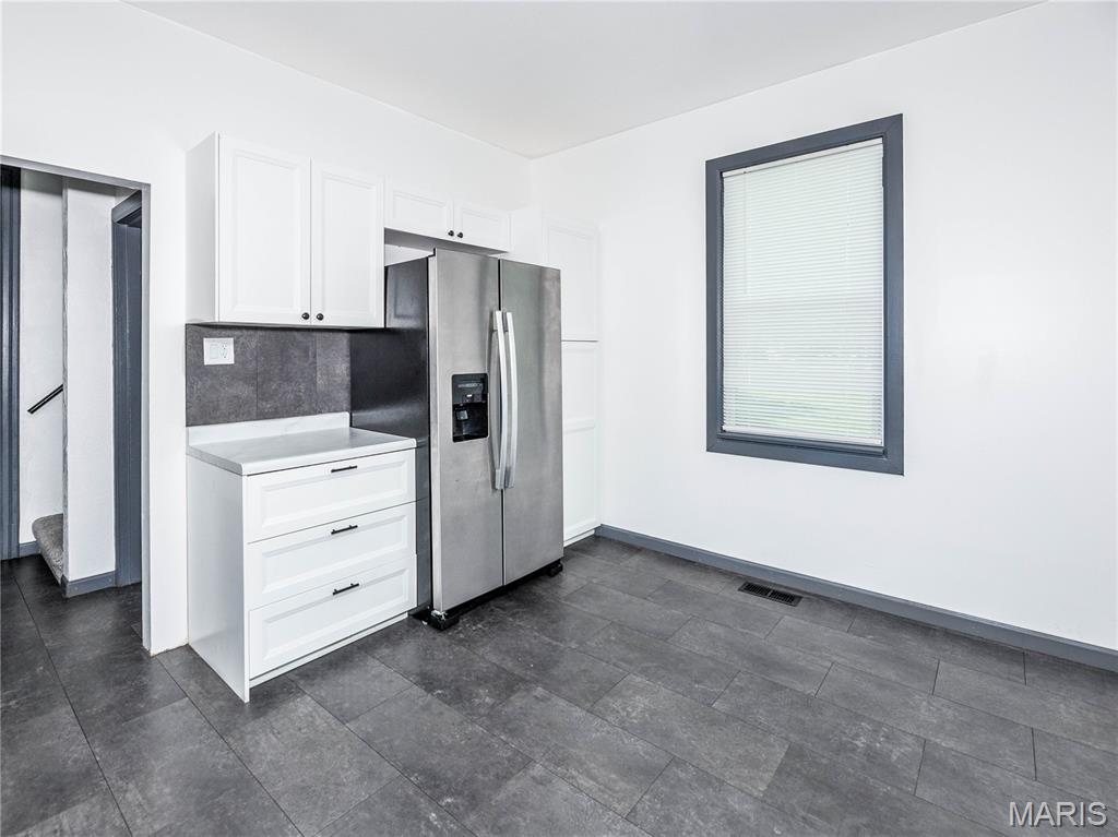 710 East Main Street Alhambra, IL 62001 - Photo 9 of 27
