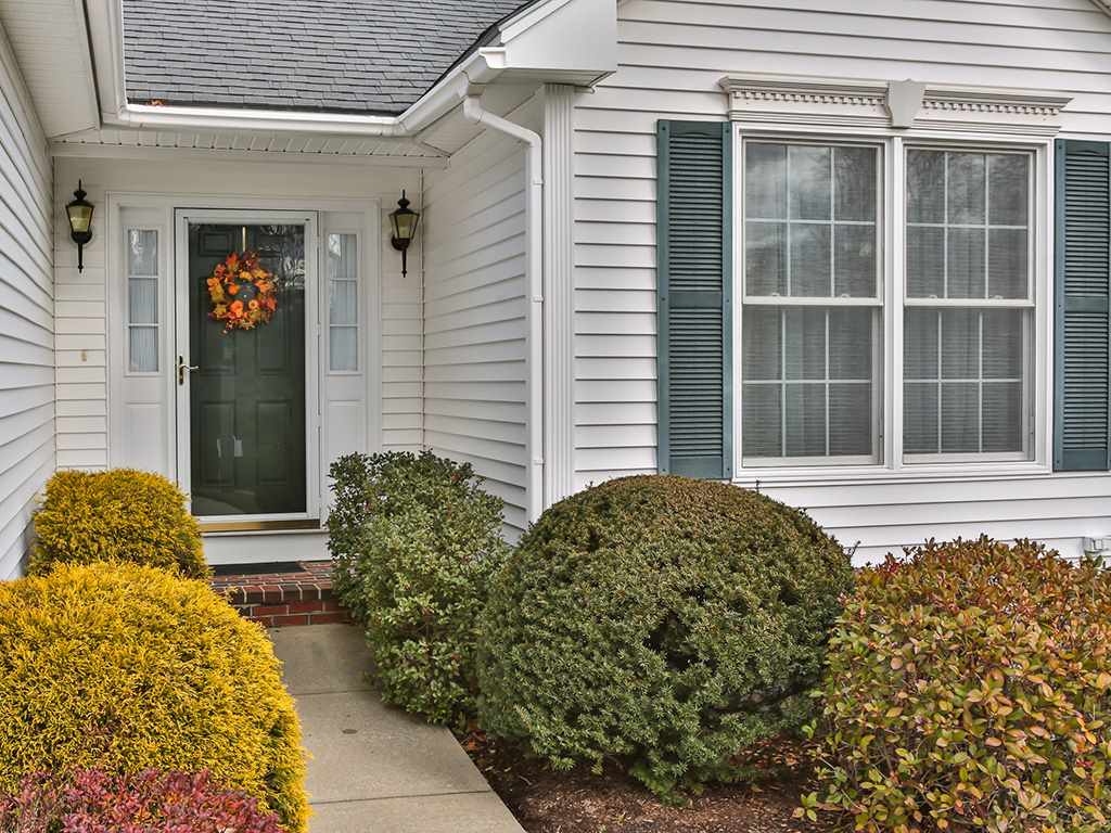 31 Josiah Bartlett Road, Unit 31 Amherst, NH 03031 - Photo 2 of 27