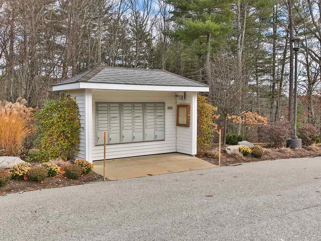 31 Josiah Bartlett Road, Unit 31 Amherst, NH 03031 - Photo 17 of 27