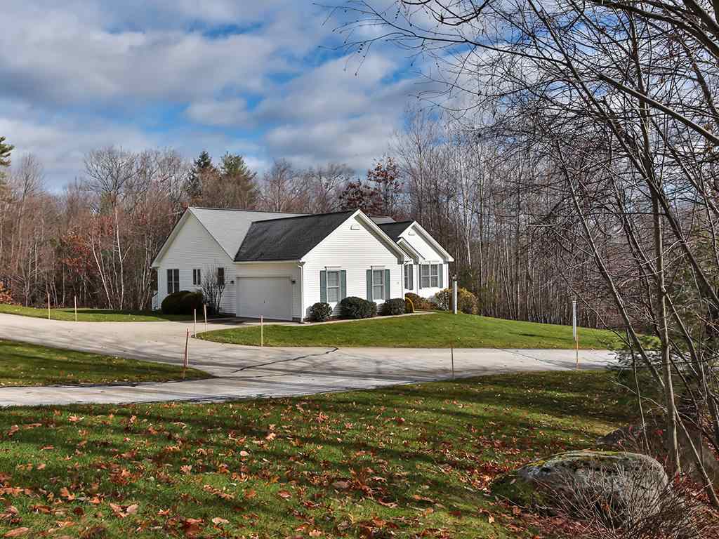 31 Josiah Bartlett Road, Unit 31 Amherst, NH 03031 - Photo 18 of 27