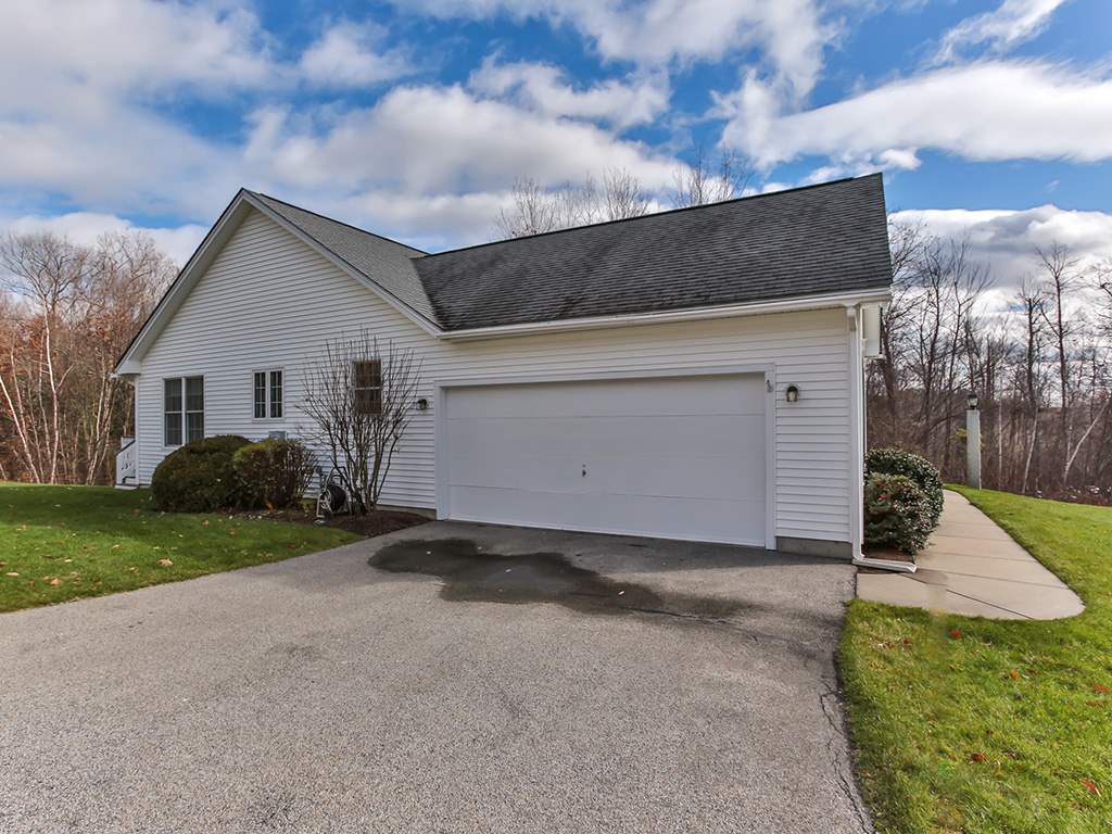 31 Josiah Bartlett Road, Unit 31 Amherst, NH 03031 - Photo 19 of 27
