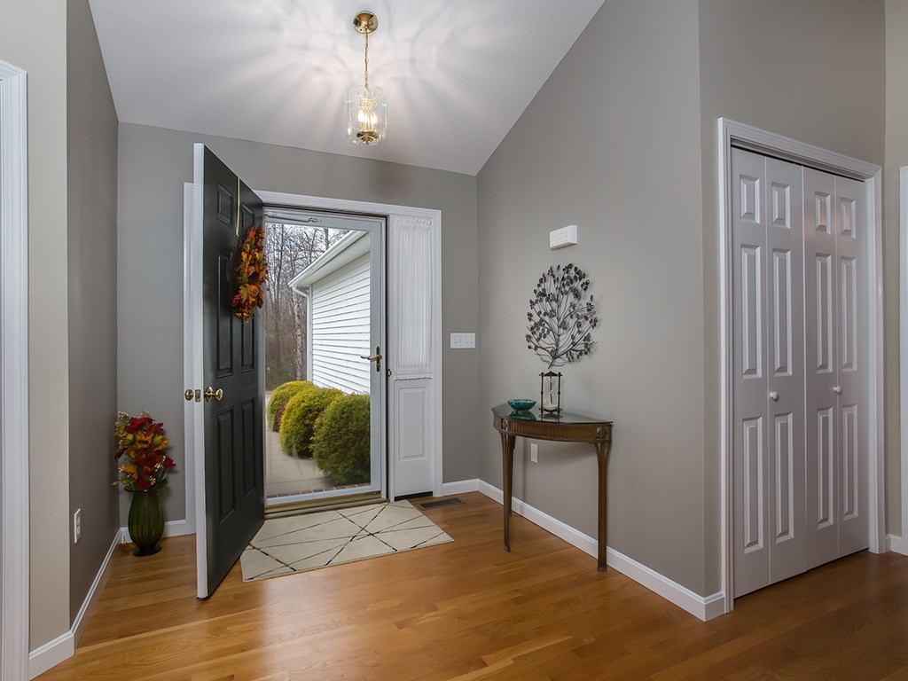 31 Josiah Bartlett Road, Unit 31 Amherst, NH 03031 - Photo 3 of 27