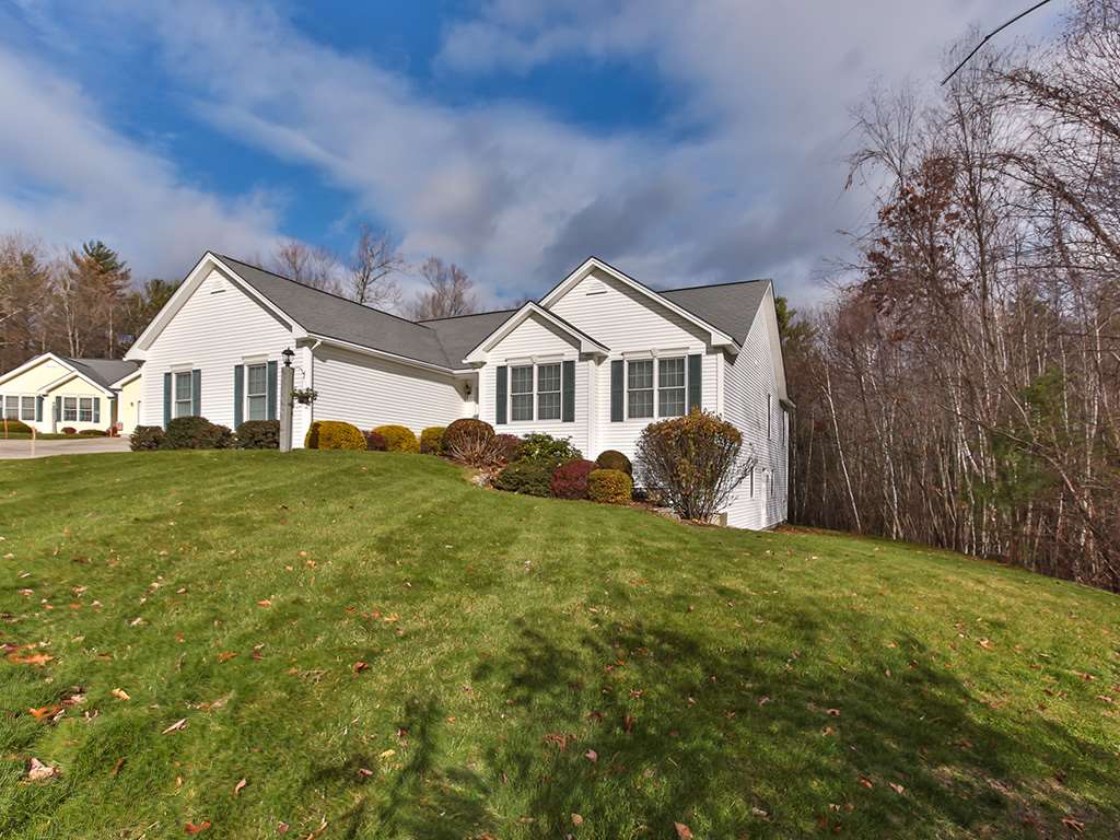 31 Josiah Bartlett Road, Unit 31 Amherst, NH 03031 - Photo 25 of 27