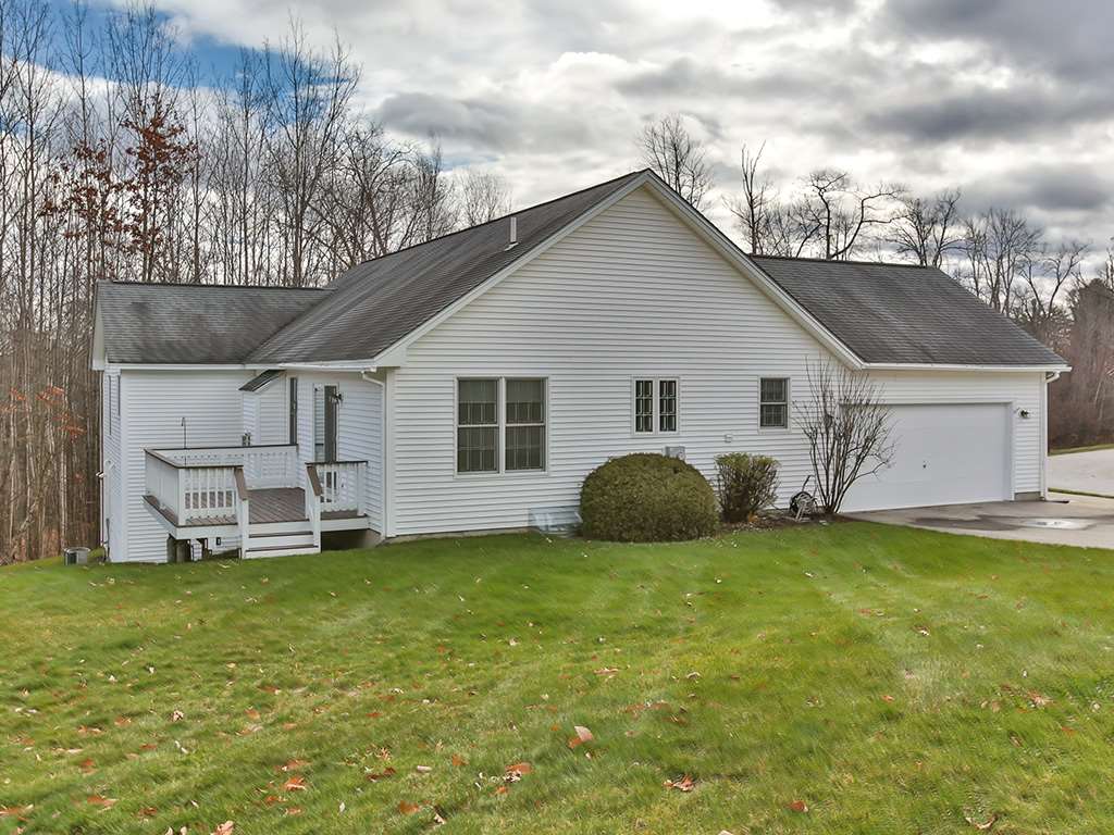 31 Josiah Bartlett Road, Unit 31 Amherst, NH 03031 - Photo 26 of 27