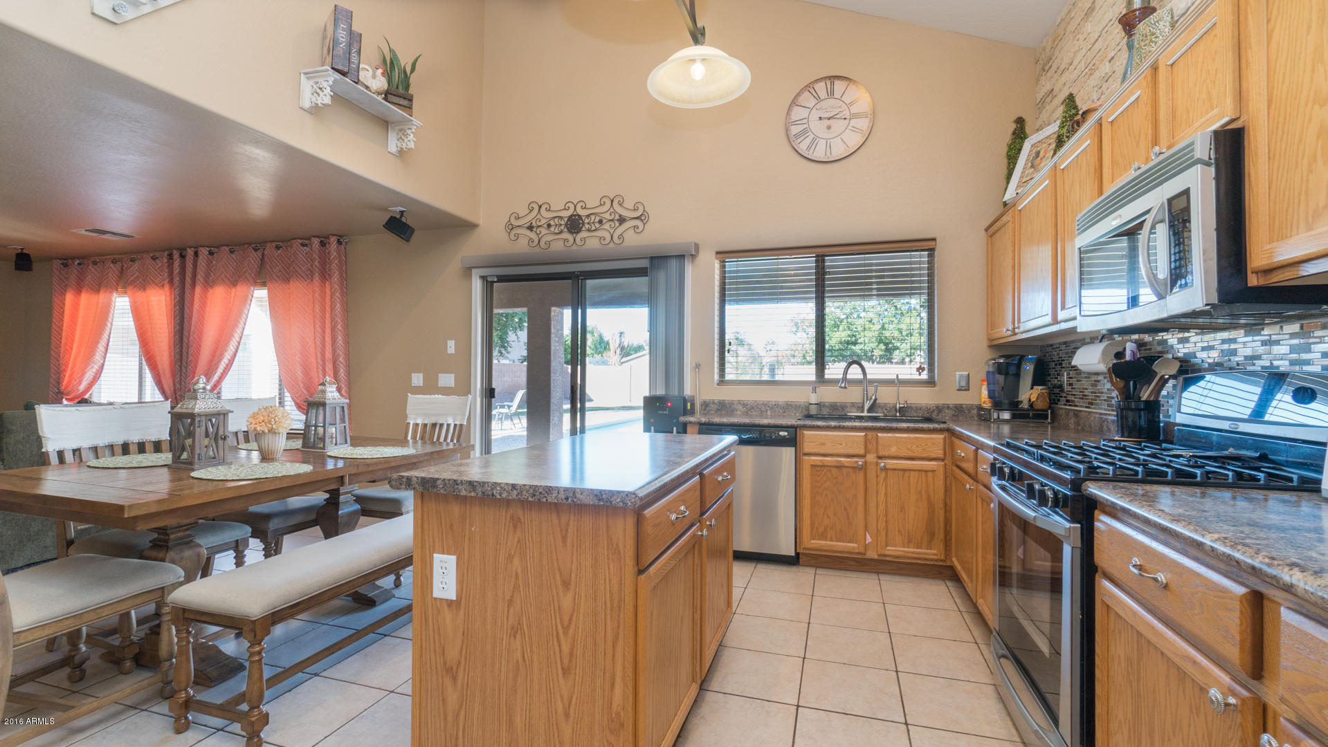 3268 East Attleboro Road Gilbert, AZ 85295 - Photo 19 of 47 3268 E Attleboro Rd-20