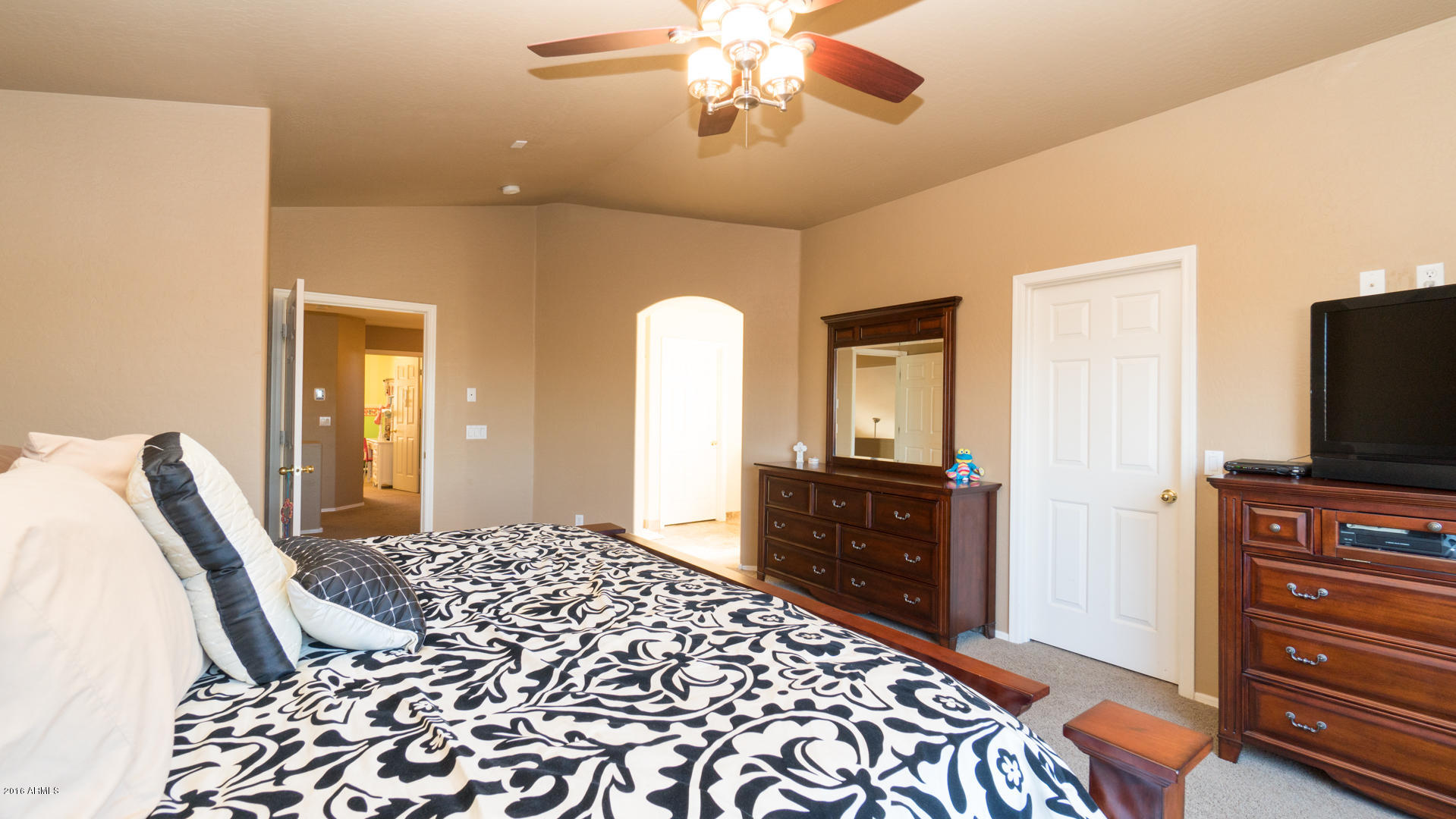 3268 East Attleboro Road Gilbert, AZ 85295 - Photo 28 of 47 3268 E Attleboro Rd-29