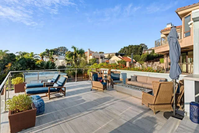 $5,400,000 | 2122 Del Mar Heights Road, Del Mar, CA 92014