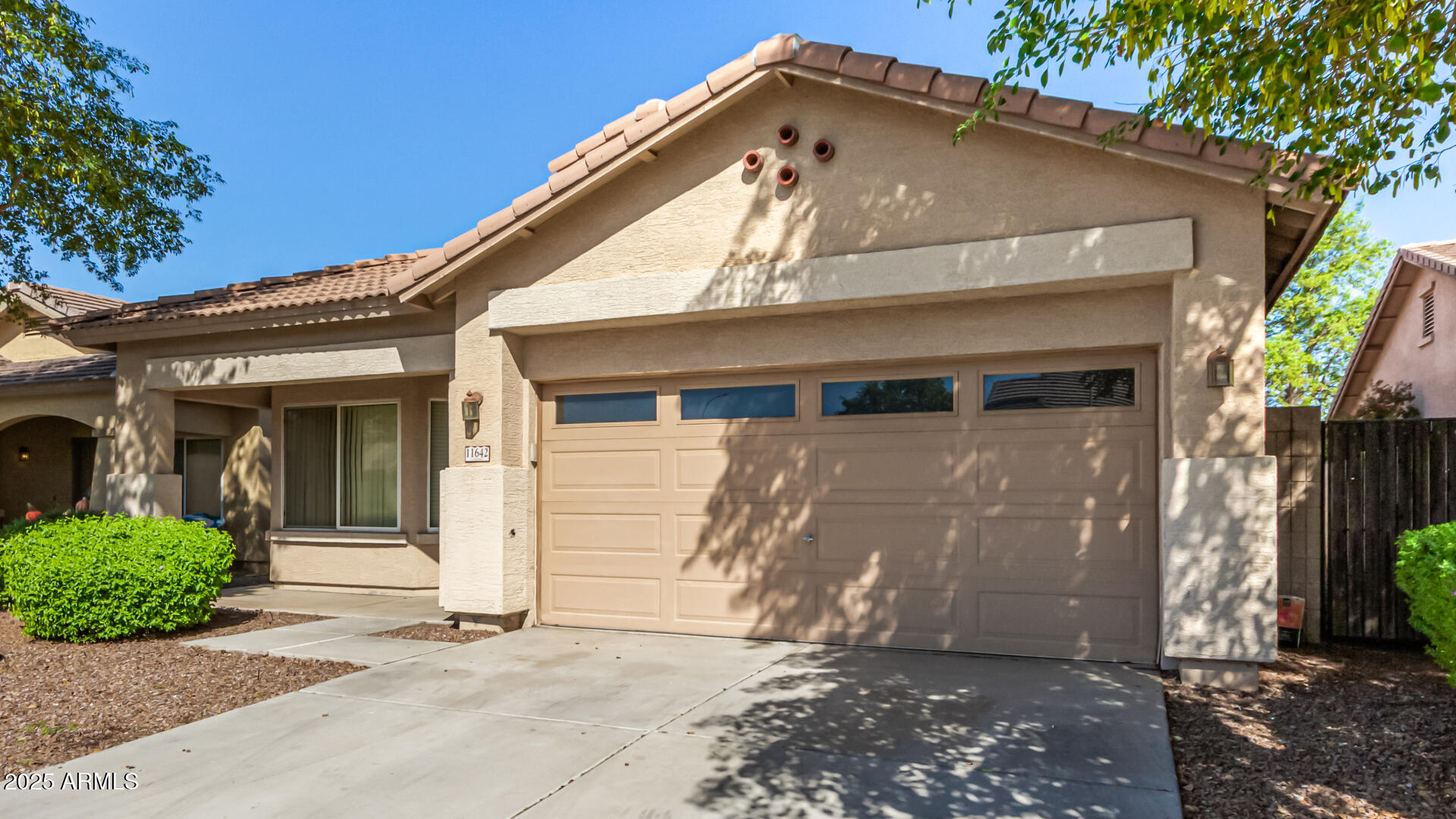 11642 West Monroe Street Avondale, AZ 85323 - Photo 4 of 32 04-Monroe