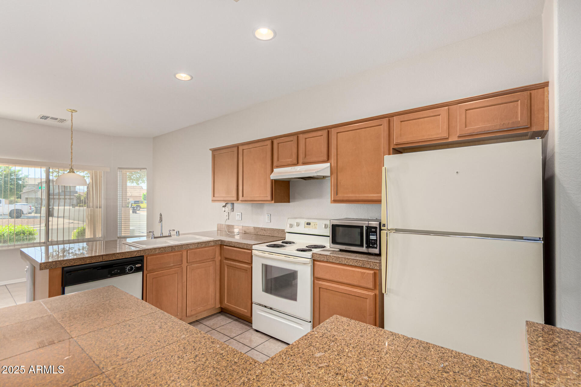 11642 West Monroe Street Avondale, AZ 85323 - Photo 10 of 32 10-Monroe