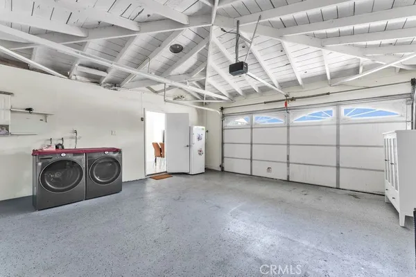 a view of a garage