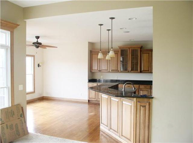 6403 Fairhaven Road Davenport, IA 52807 - Photo 5 of 9 Gallery Image 5