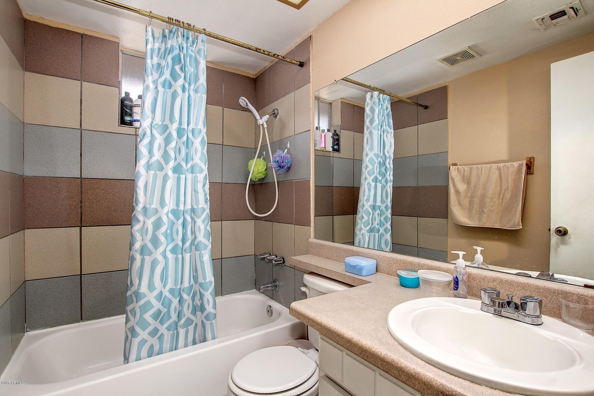 2302 West Wethersfield Road Phoenix, AZ 85029 - Photo 15 of 19 0015-wethersfield (16)