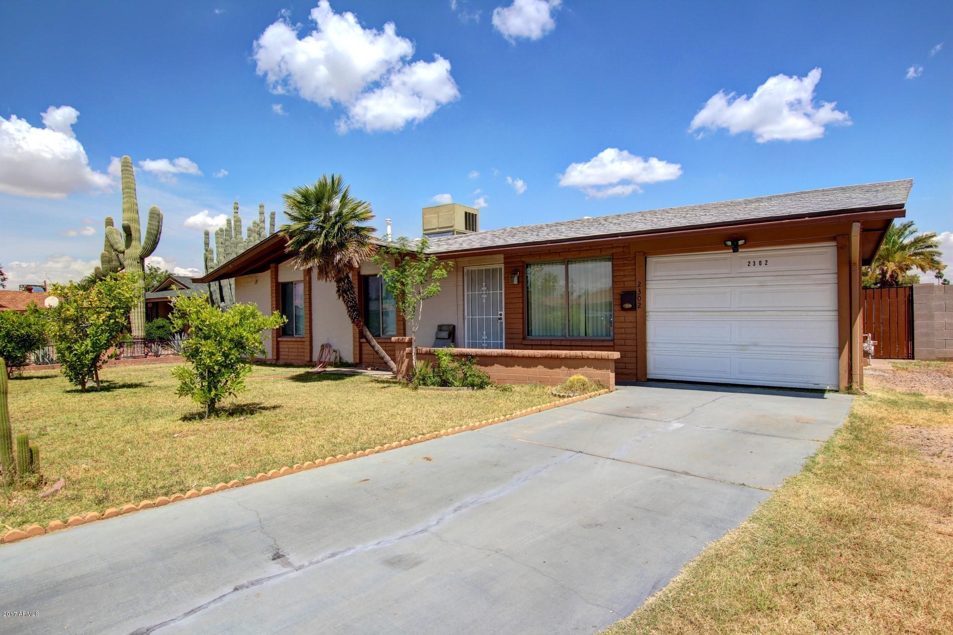 2302 West Wethersfield Road Phoenix, AZ 85029 - Photo 2 of 19 0002-wethersfield (1)