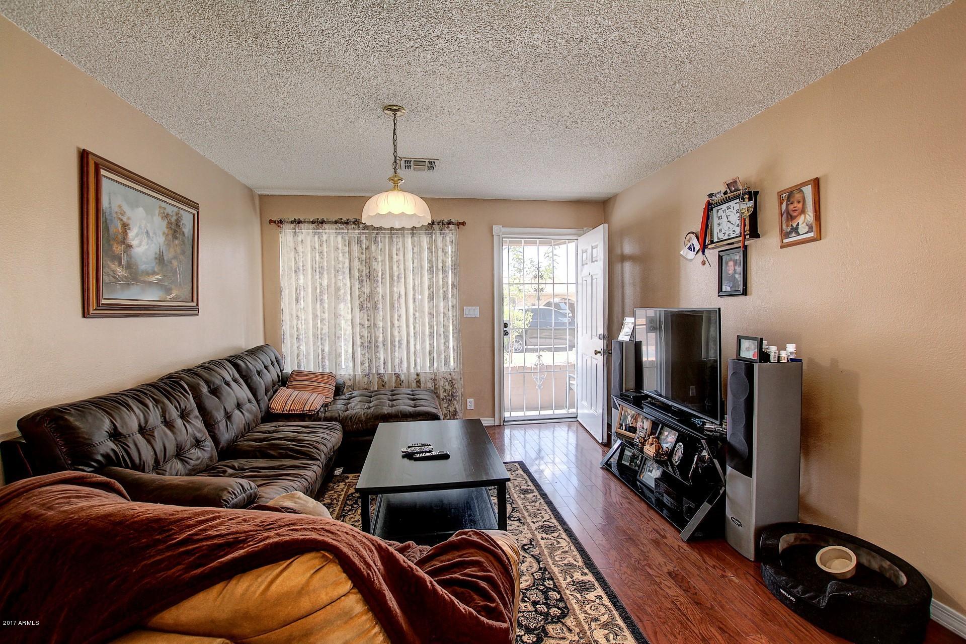 2302 West Wethersfield Road Phoenix, AZ 85029 - Photo 8 of 19 0008-wethersfield (7)
