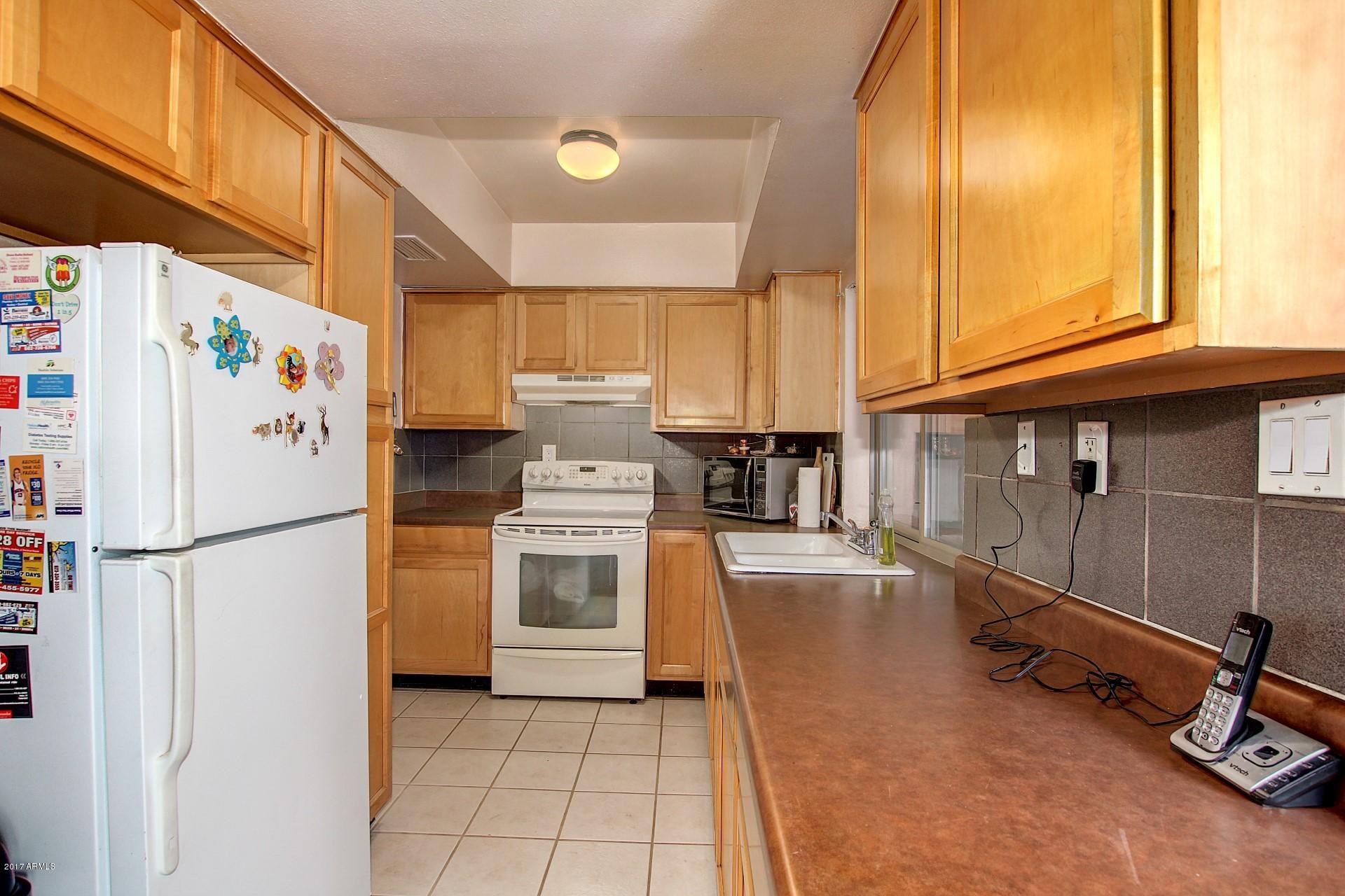 2302 West Wethersfield Road Phoenix, AZ 85029 - Photo 9 of 19 0009-wethersfield (10)